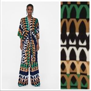 These beautiful pants will definitely turn heads. Worn once!